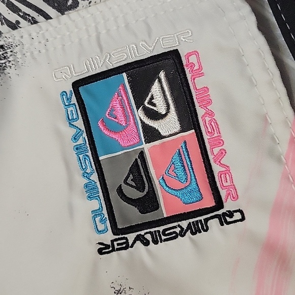 Quiksilver boardshorts - Picture 2 of 8